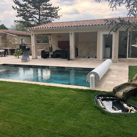 Villa Au Milieu Des Piboules De Provence. LʼIsle-sur-la-Sorgue Exterior foto