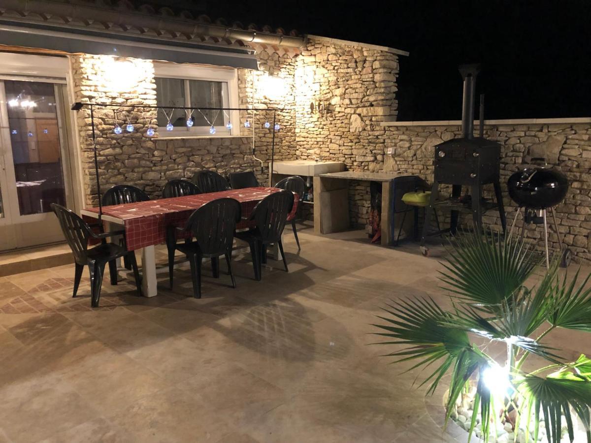 Villa Au Milieu Des Piboules De Provence. LʼIsle-sur-la-Sorgue Exterior foto