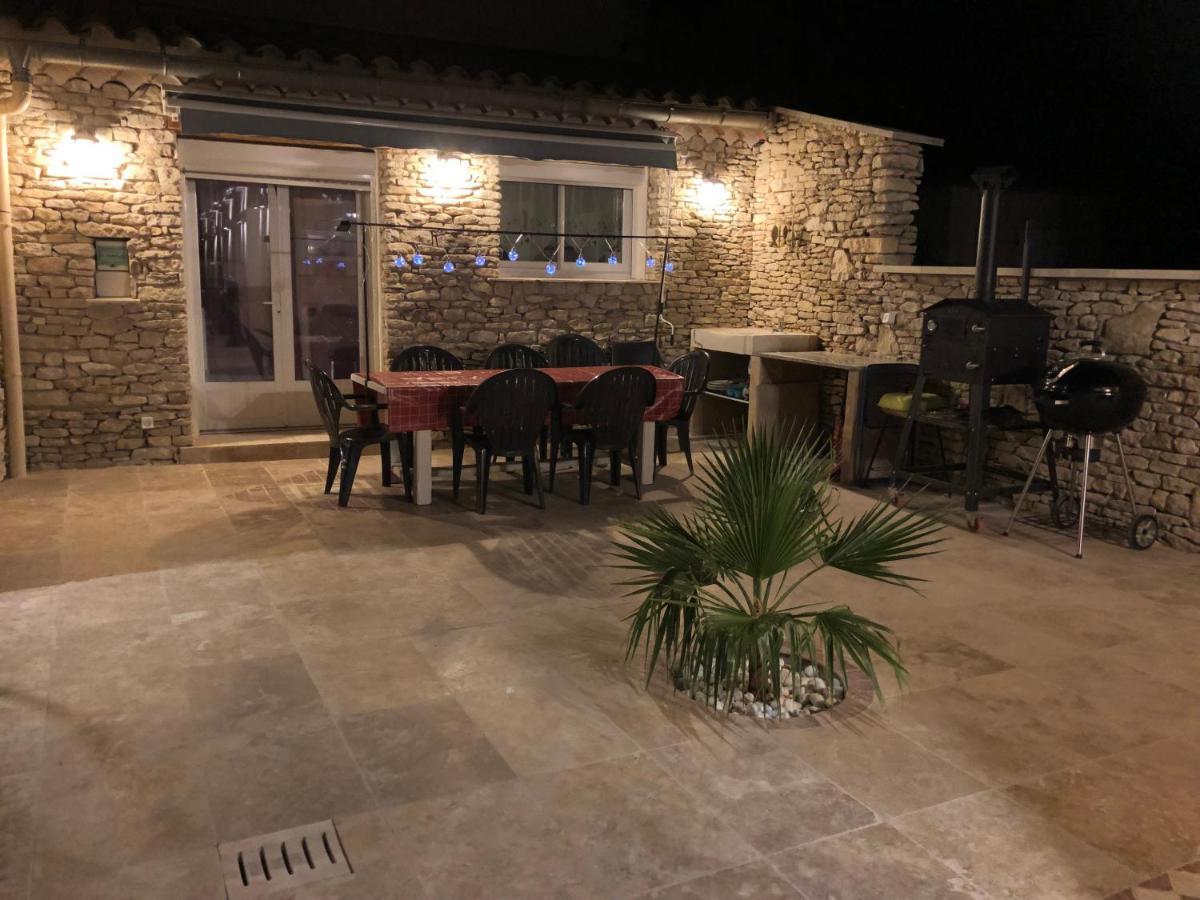Villa Au Milieu Des Piboules De Provence. LʼIsle-sur-la-Sorgue Exterior foto